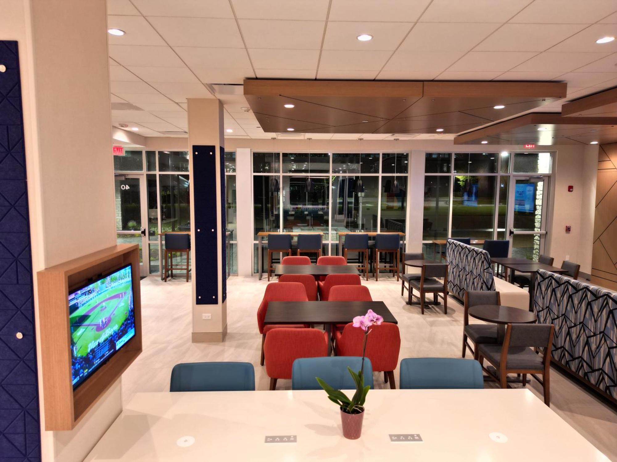 Holiday Inn Express & Suites Chicago Schaumburg By Ihg Εξωτερικό φωτογραφία