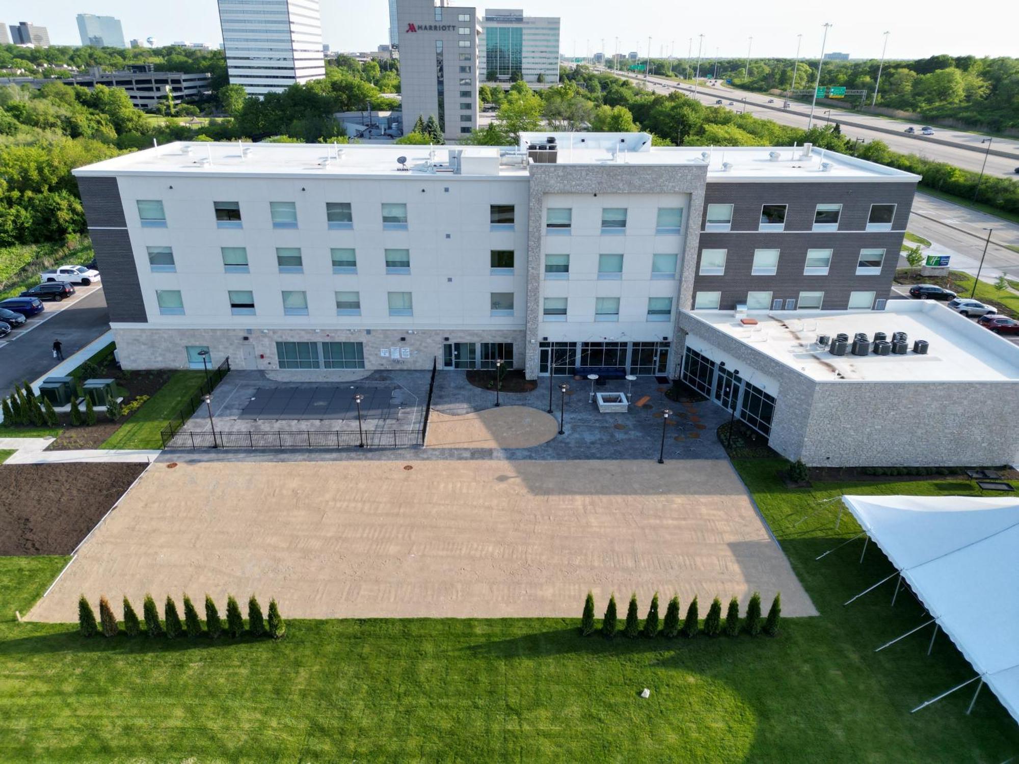 Holiday Inn Express & Suites Chicago Schaumburg By Ihg Εξωτερικό φωτογραφία