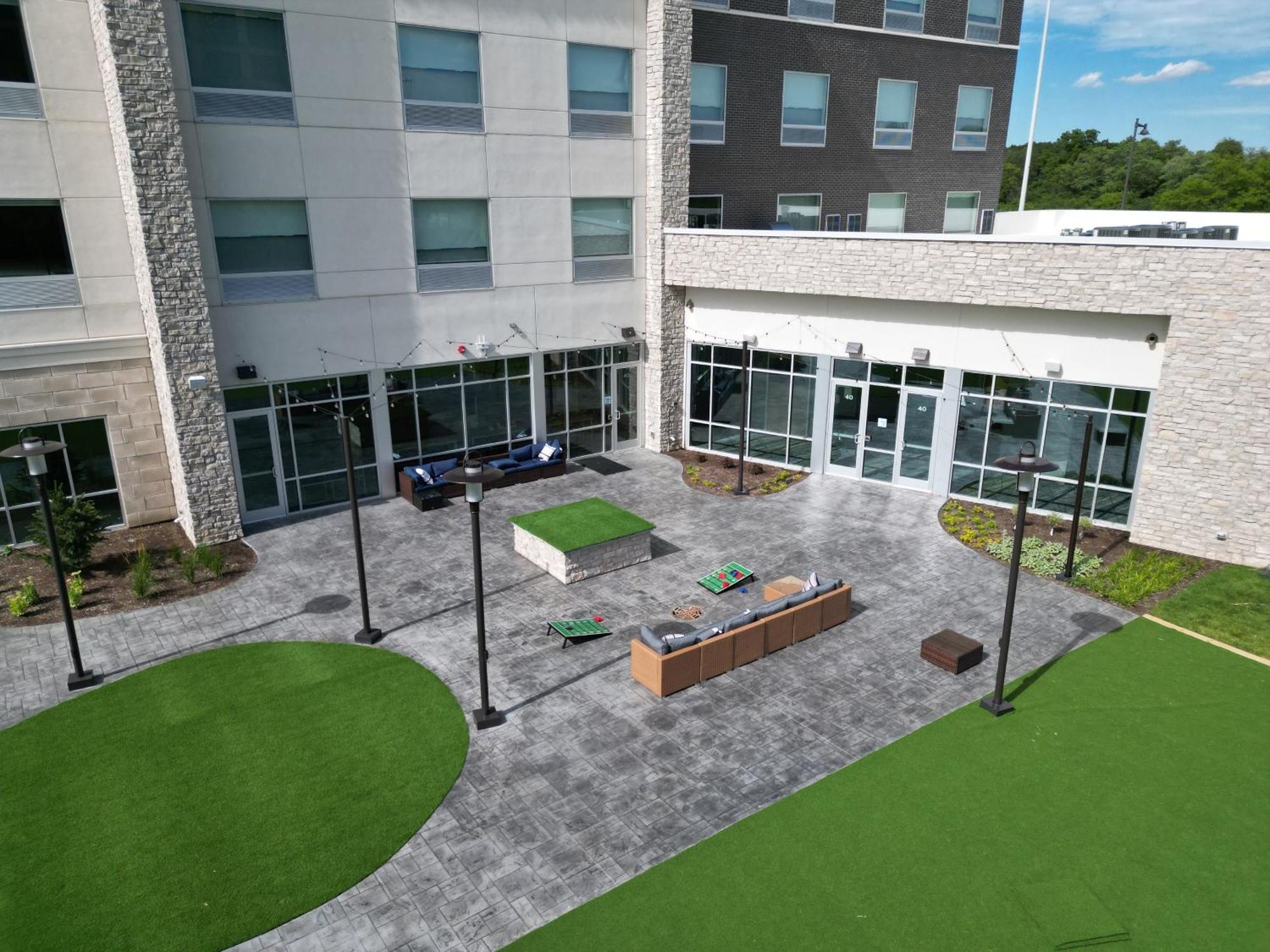 Holiday Inn Express & Suites Chicago Schaumburg By Ihg Εξωτερικό φωτογραφία